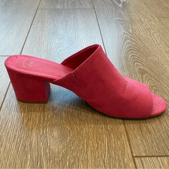 Pink size 9 Gap mules - Picture 5 of 8